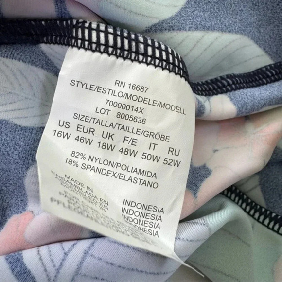 Swim Solutions Havanna Nights Bust Support Tankini Swim Top Size 16W Navy NWT - Picture 12 of 13